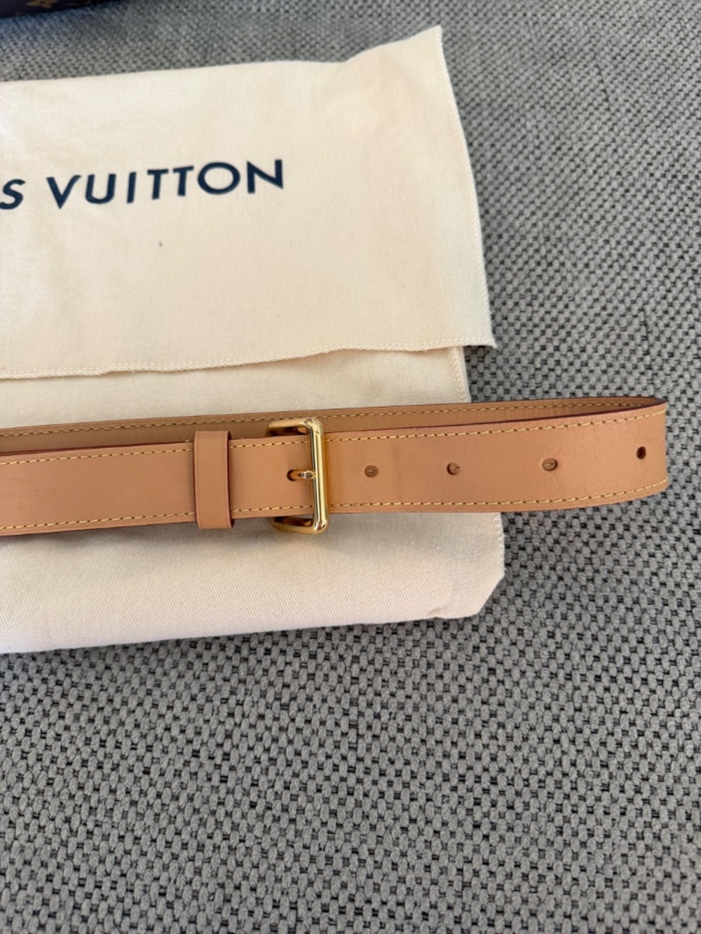 Louis Vuitton Odeon MM Monogram Crossbody – Excellent Condition – Authentic - Picture 8 of 11